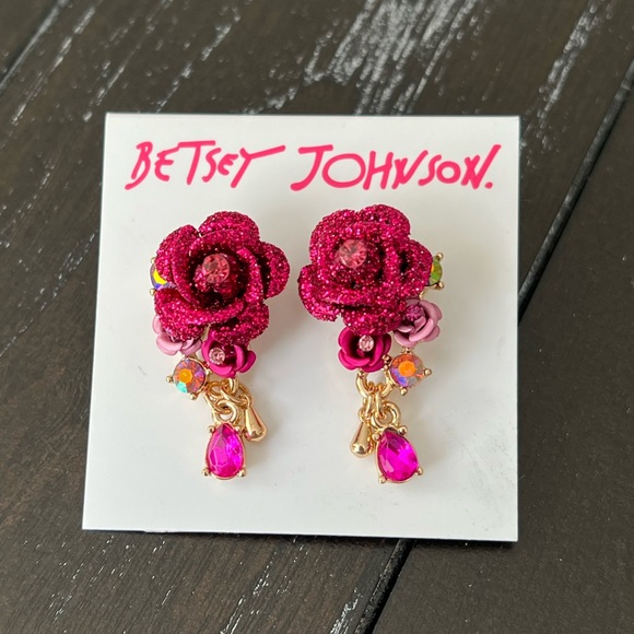 Betsey Johnson Earrings - Picture 9 of 10